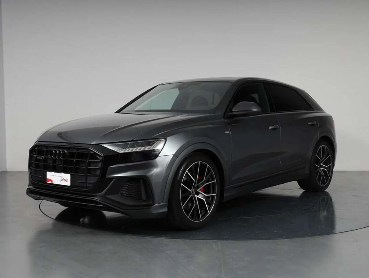 Photo 1 : Audi Q8 2022 Hybrid