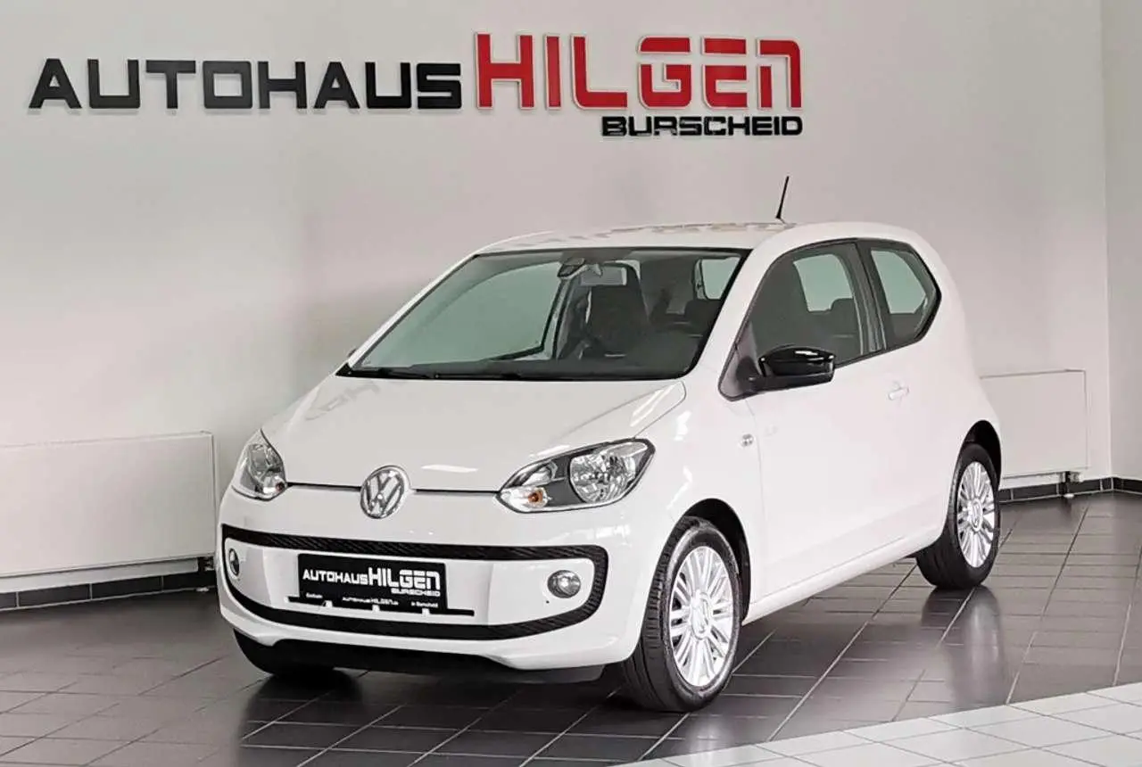 Photo 1 : Volkswagen Up! 2015 Petrol