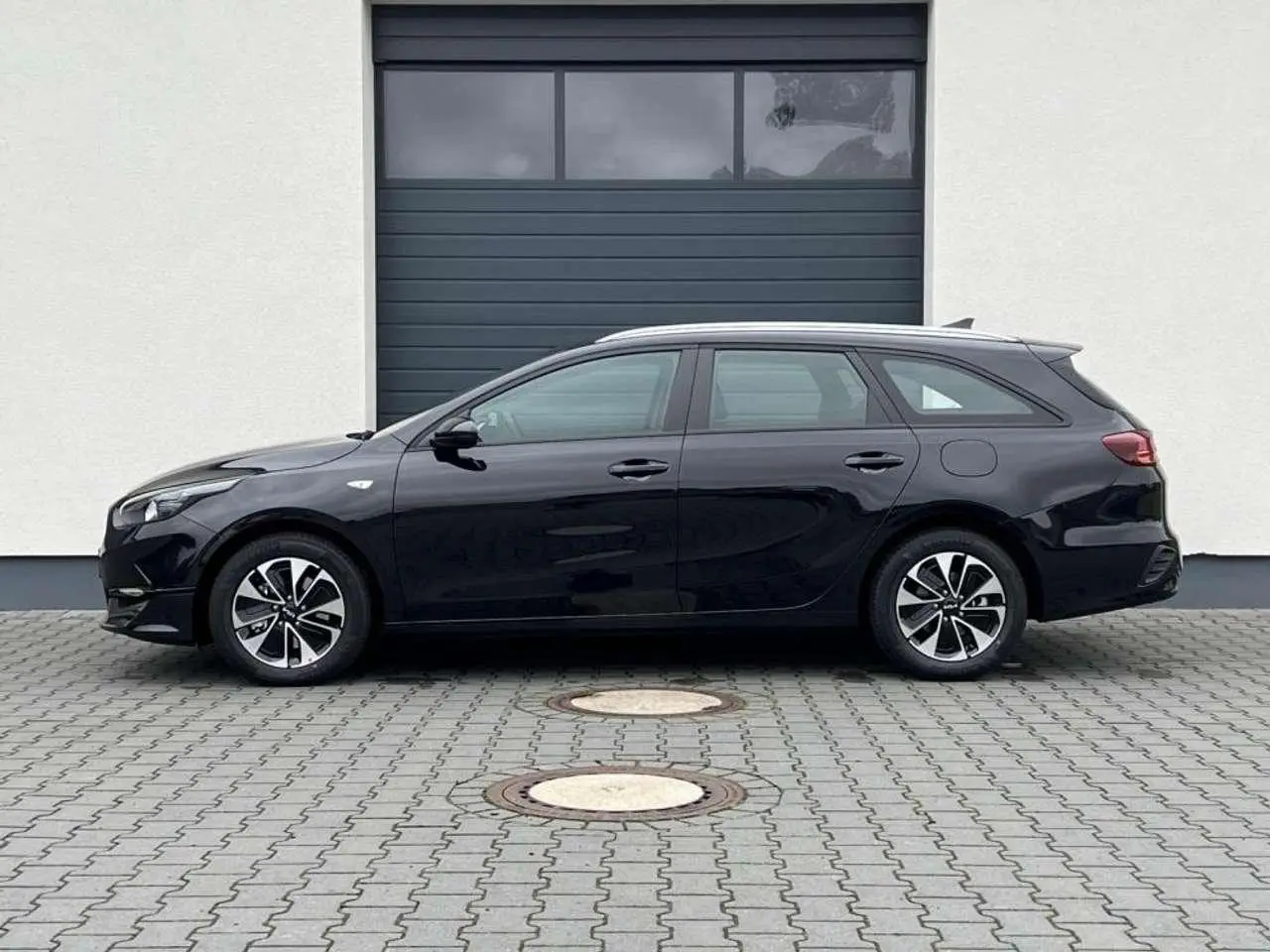 Photo 1 : Kia Ceed 2024 Petrol