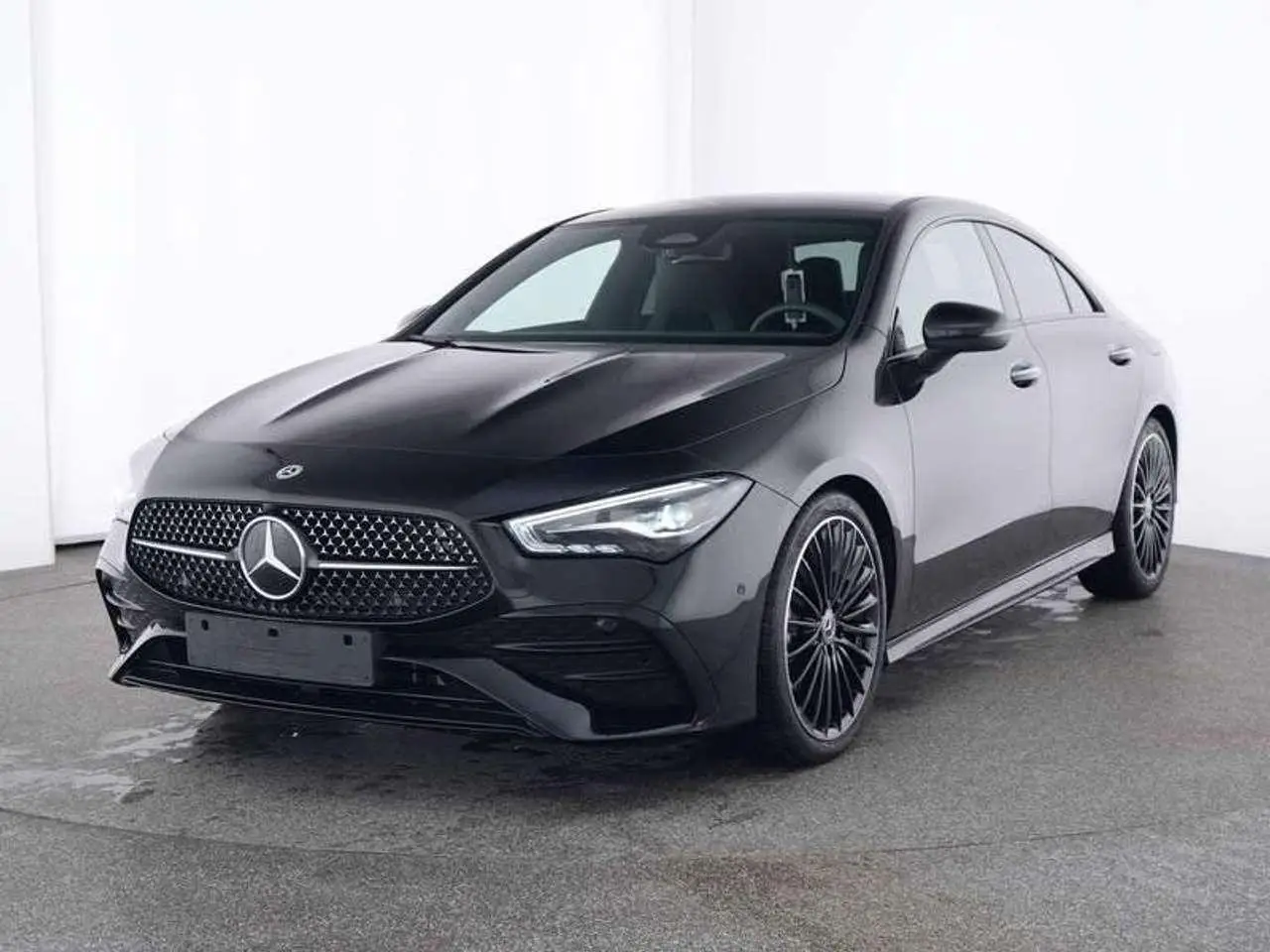 Photo 1 : Mercedes-benz Classe Cla 2023 Essence