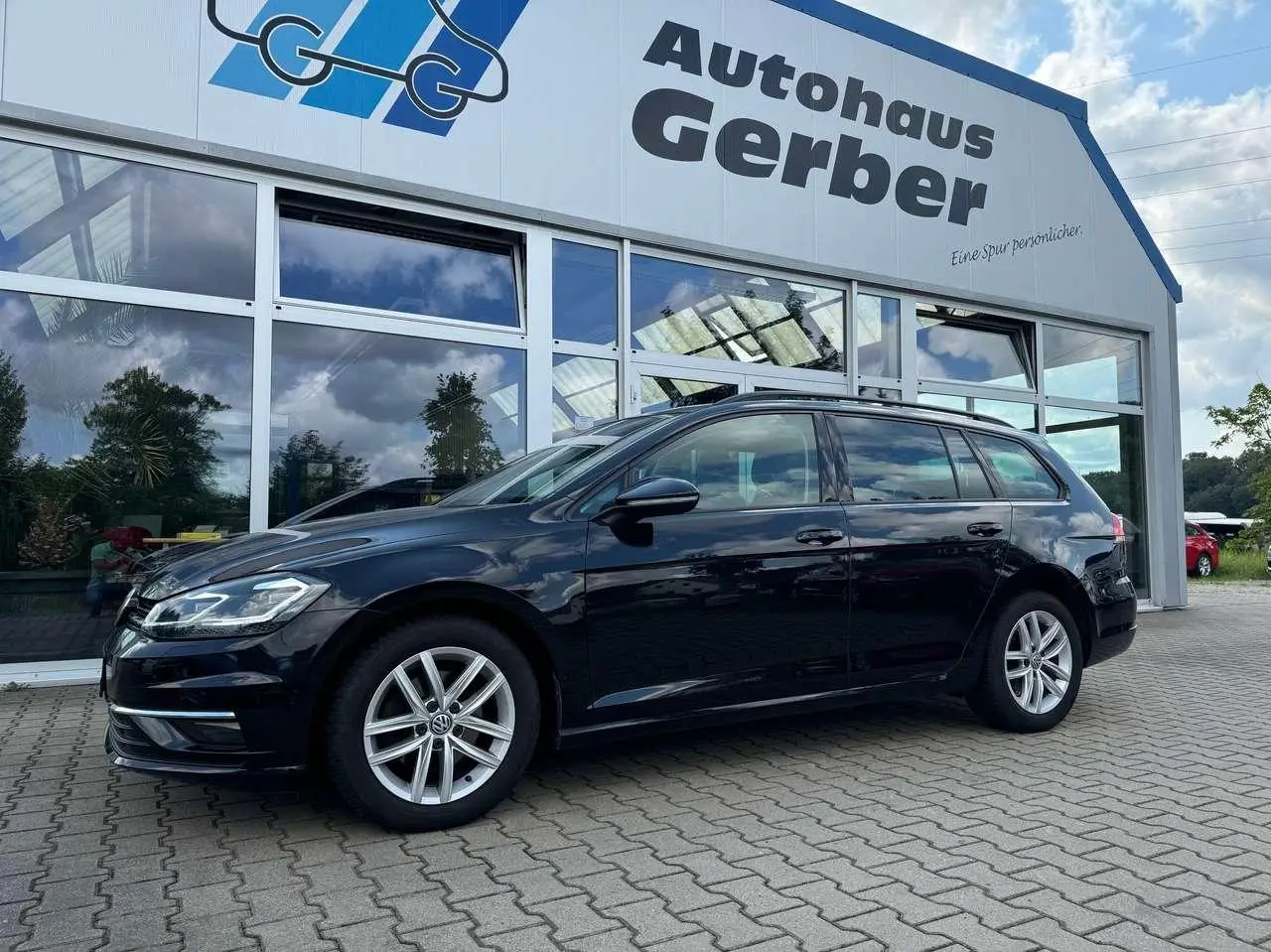 Photo 1 : Volkswagen Golf 2018 Petrol