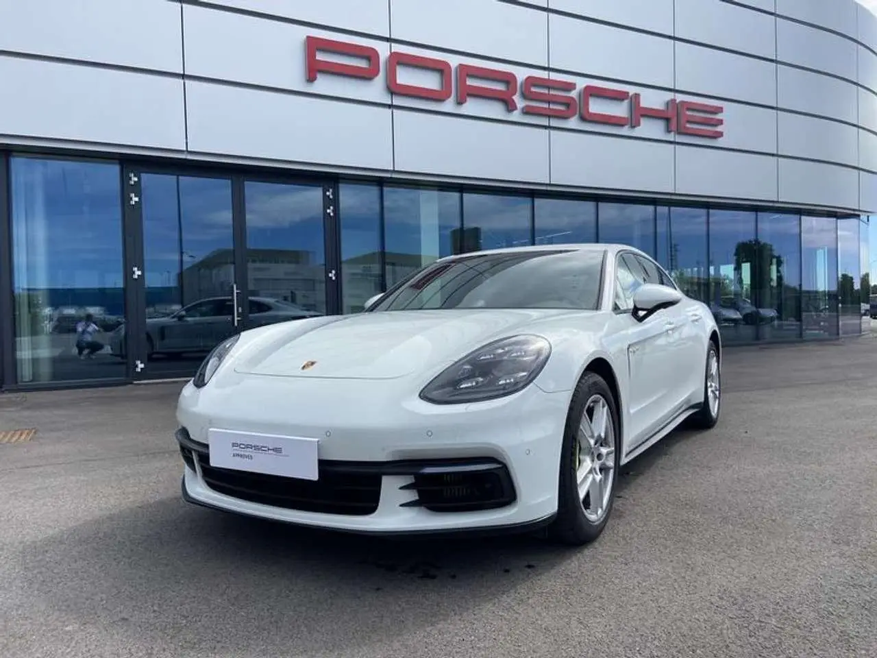 Photo 1 : Porsche Panamera 2019 Hybride