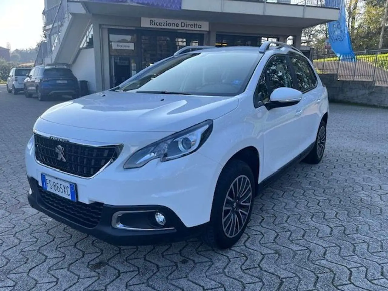 Photo 1 : Peugeot 2008 2018 Petrol