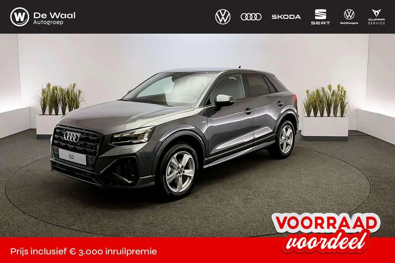 Photo 1 : Audi Q2 2024 Petrol