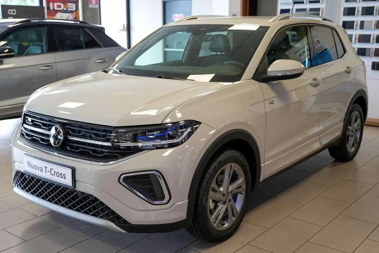 Photo 1 : Volkswagen T-cross 2024 Petrol