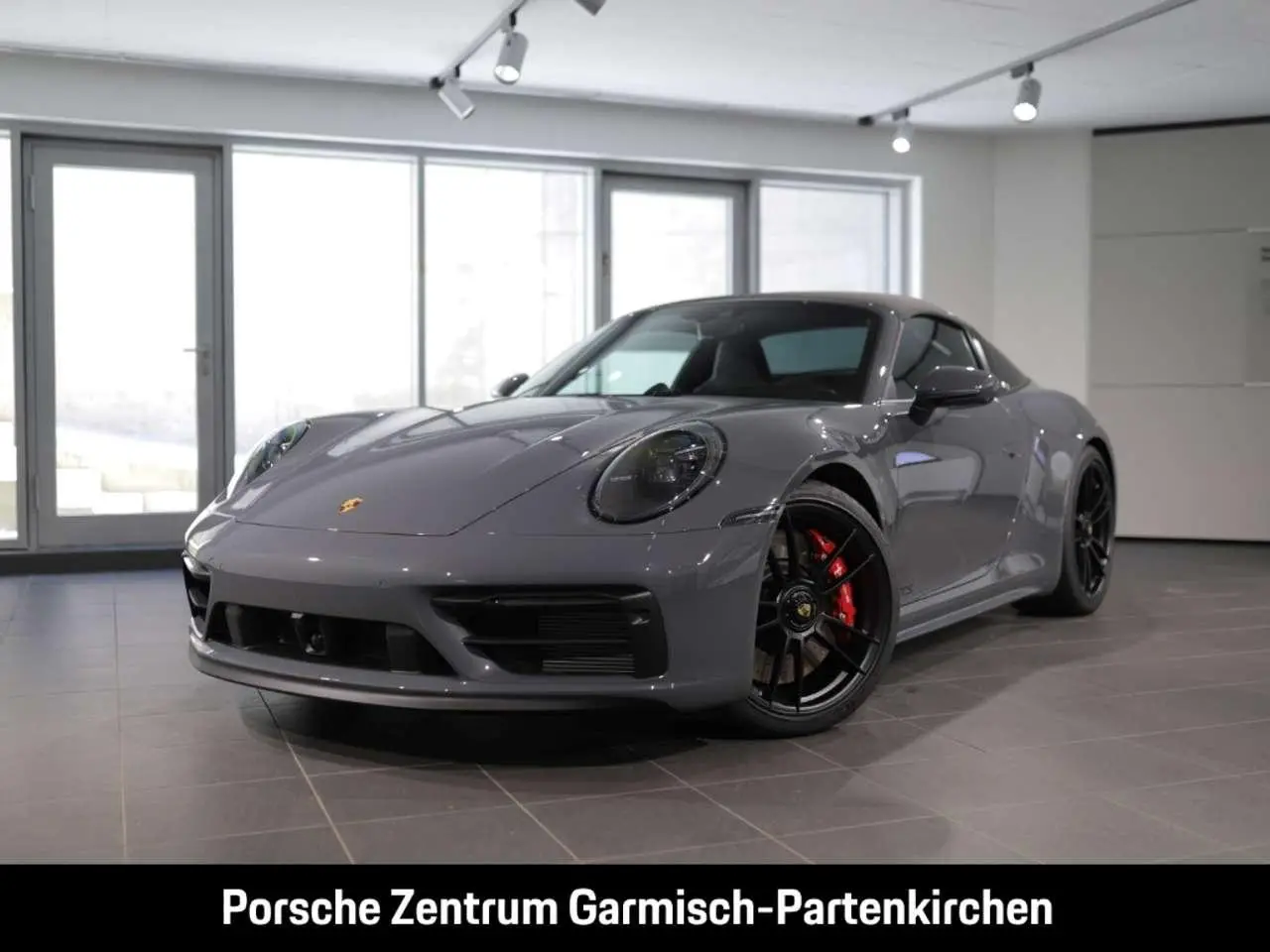 Photo 1 : Porsche 992 2024 Petrol