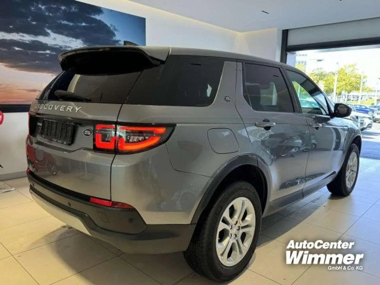 Photo 1 : Land Rover Discovery 2020 Essence