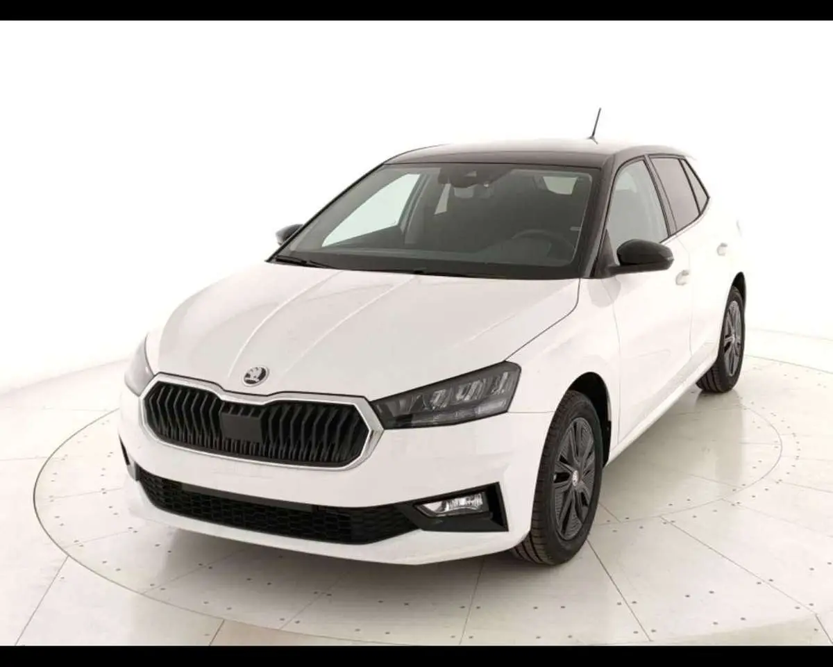 Photo 1 : Skoda Fabia 2024 Essence