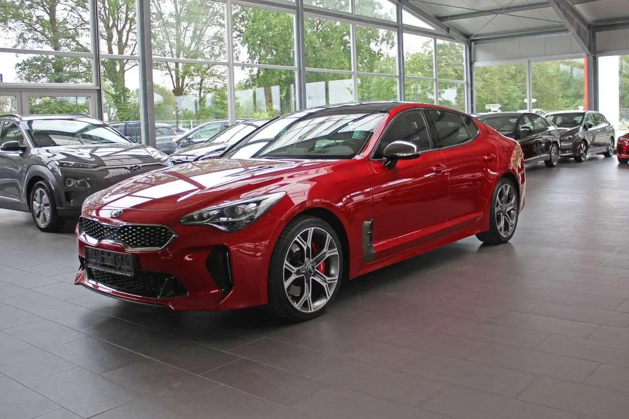 Photo 1 : Kia Stinger 2020 Essence