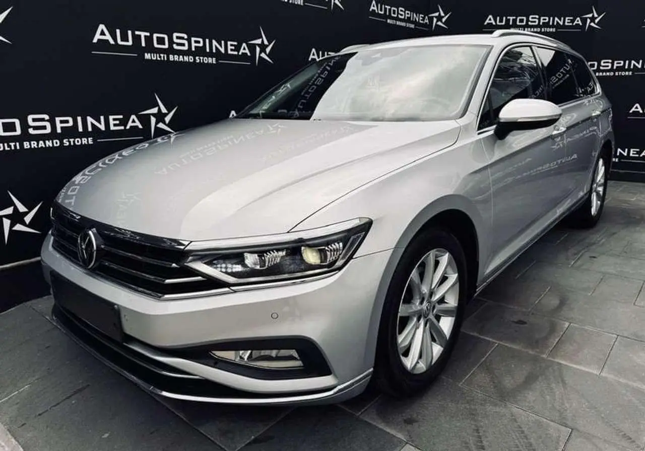 Photo 1 : Volkswagen Passat 2021 Diesel