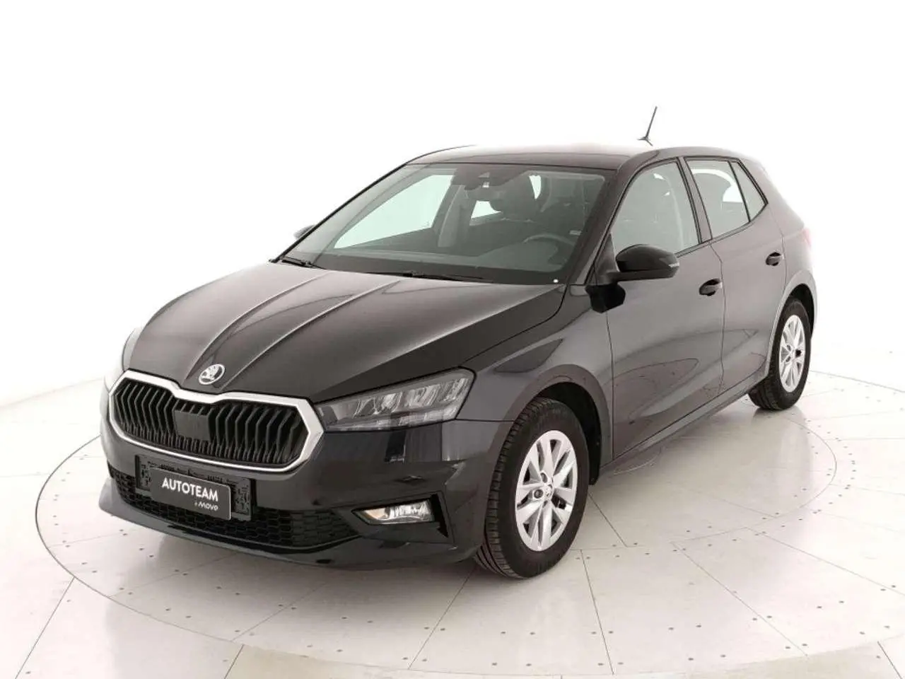 Photo 1 : Skoda Fabia 2023 Petrol