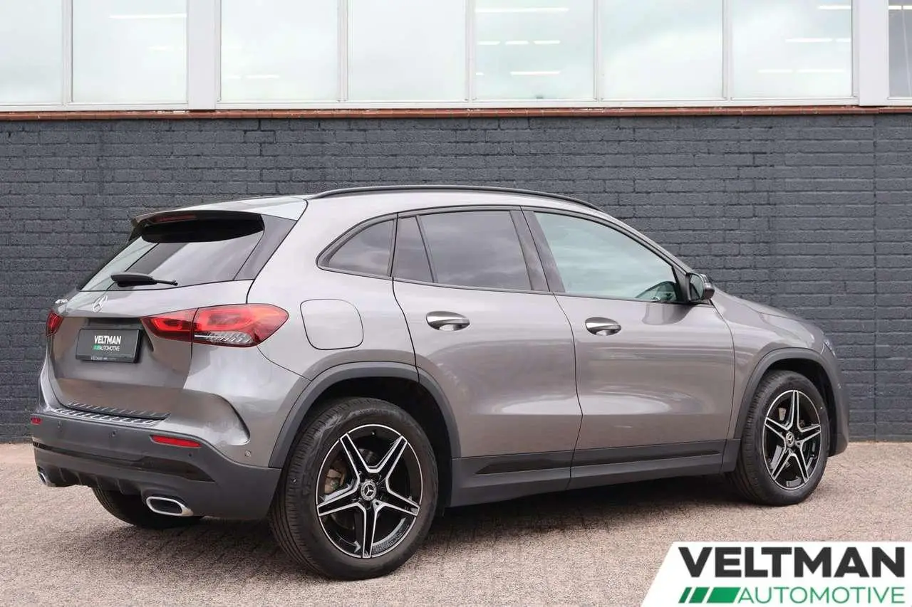 Photo 1 : Mercedes-benz Classe Gla 2022 Hybride