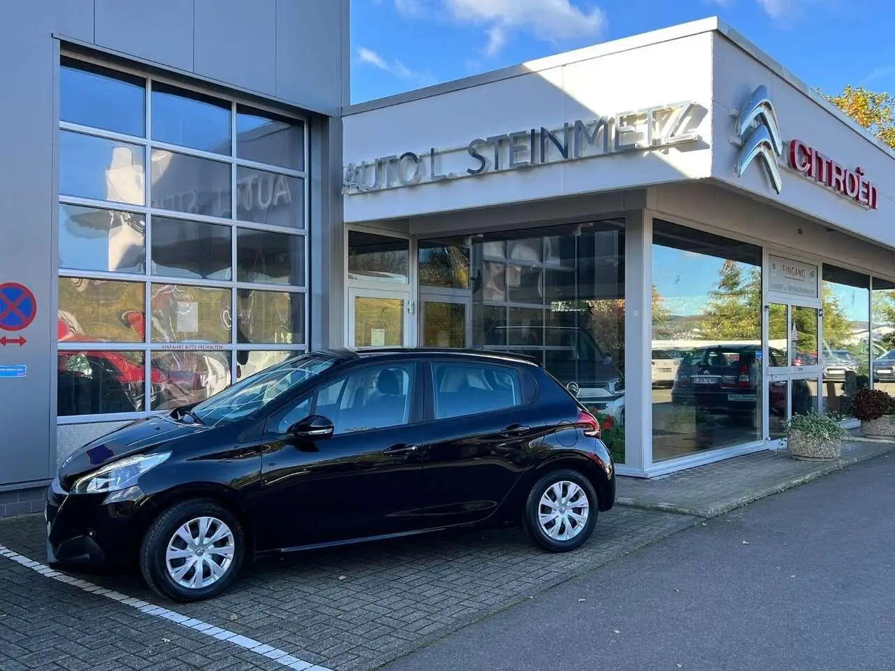 Photo 1 : Peugeot 208 2019 Petrol