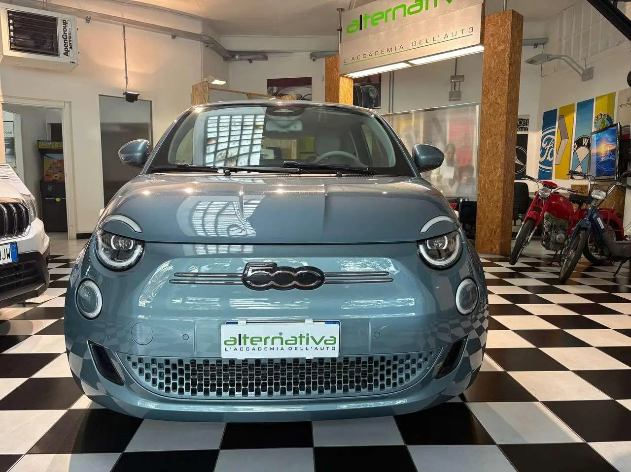 Photo 1 : Fiat 500 2022 Électrique