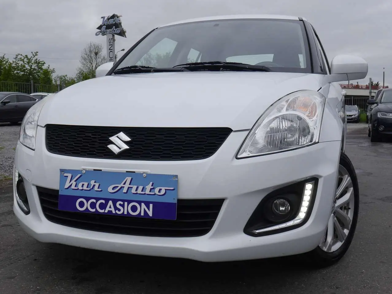 Photo 1 : Suzuki Swift 2016 Petrol