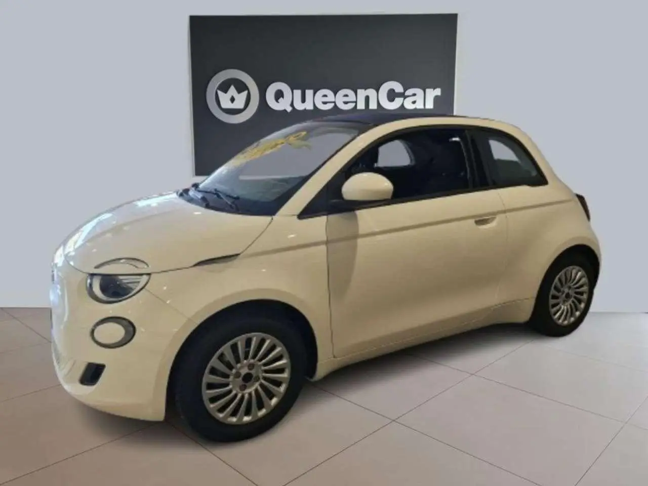 Photo 1 : Fiat 500 2023 Électrique