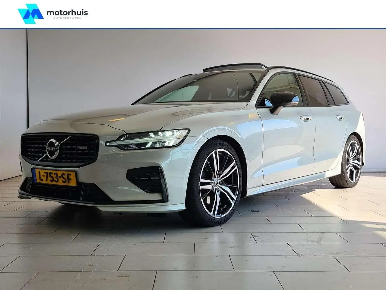 Photo 1 : Volvo V60 2021 Petrol