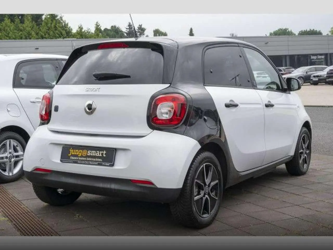 Photo 1 : Smart Forfour 2021 Électrique