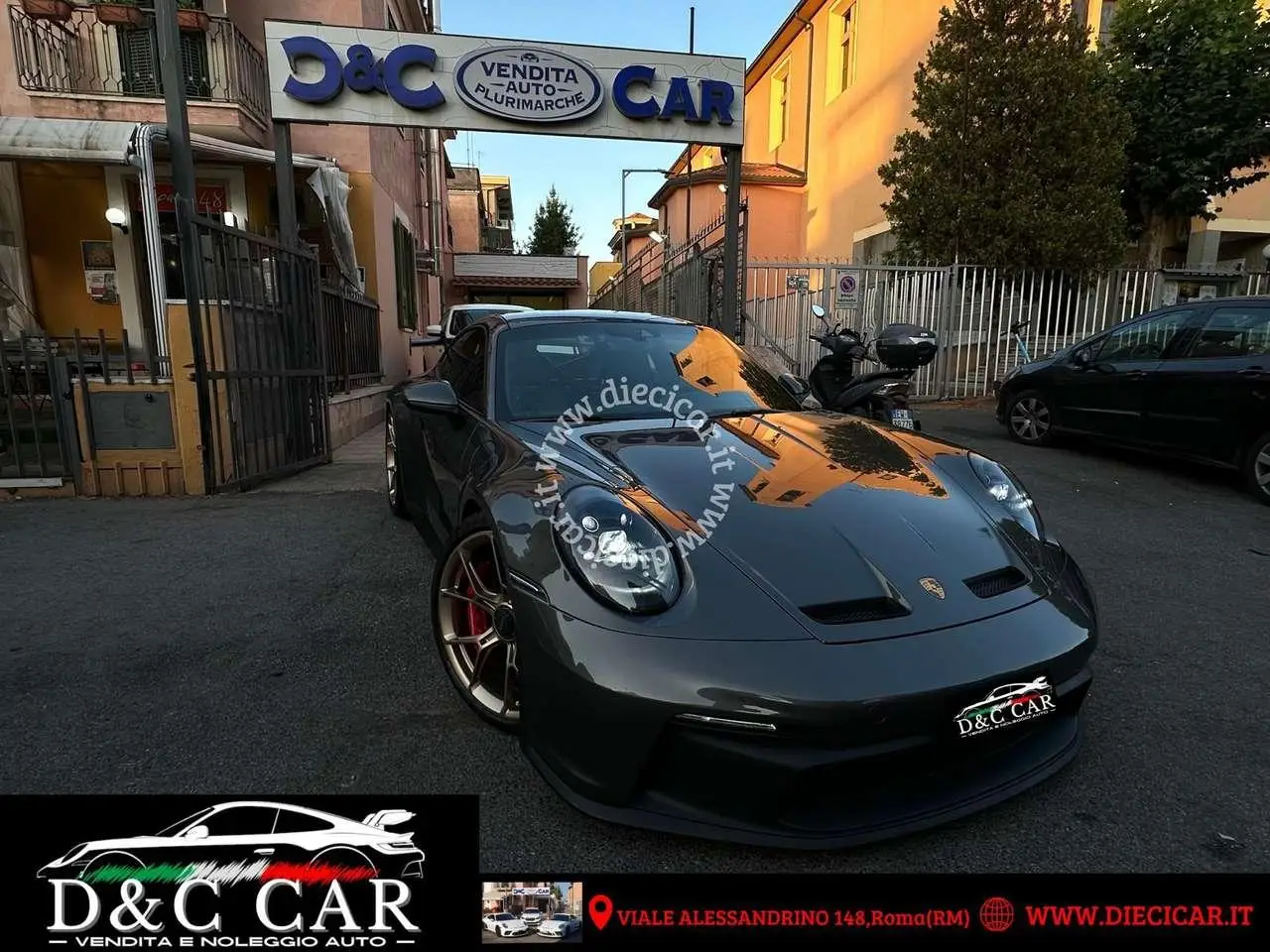 Photo 1 : Porsche 992 2022 Essence