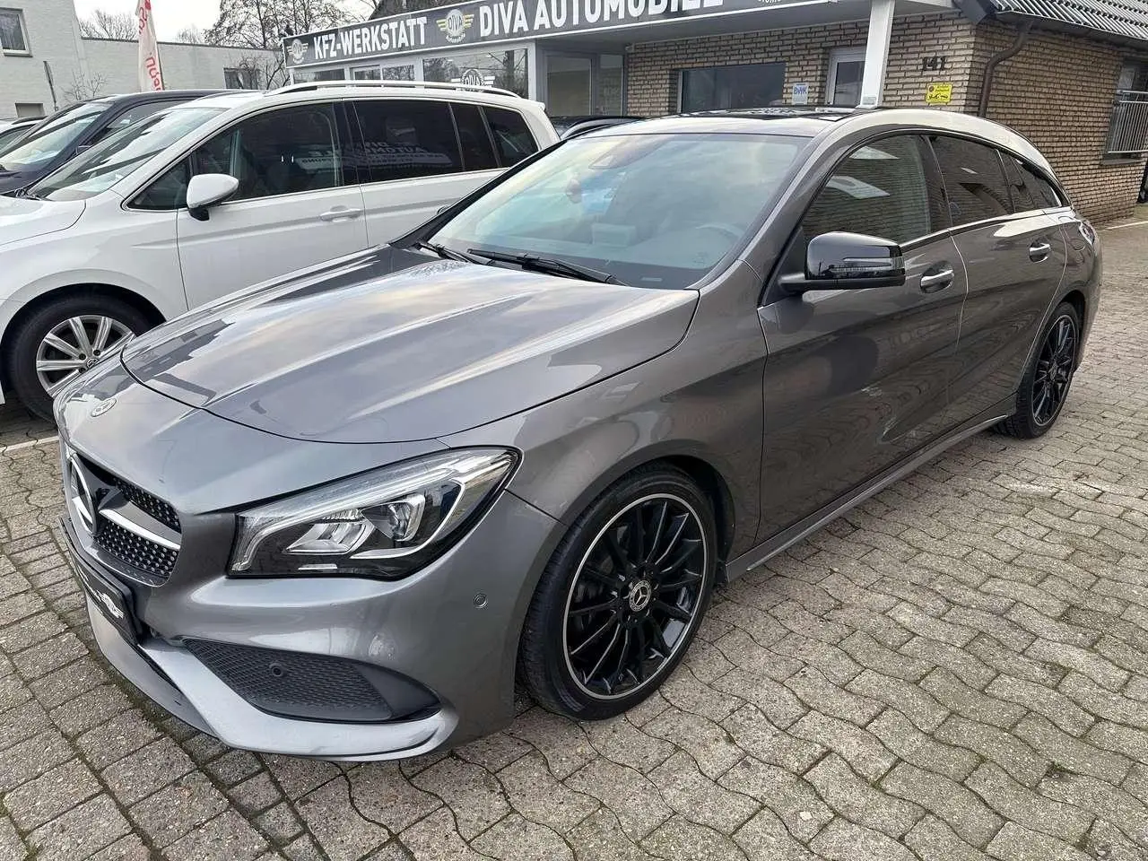 Photo 1 : Mercedes-benz Classe Cla 2018 Petrol