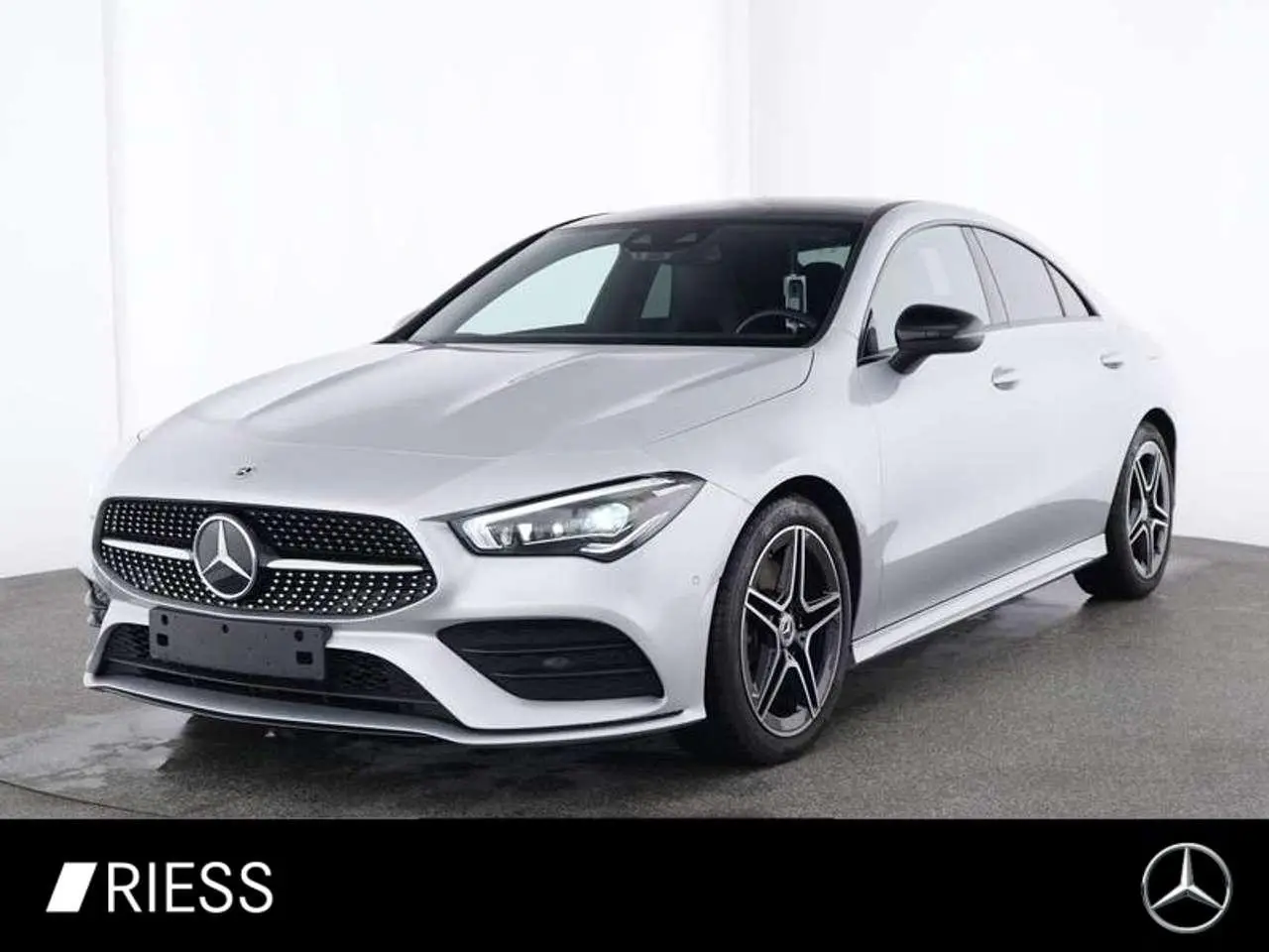 Photo 1 : Mercedes-benz Classe Cla 2023 Essence