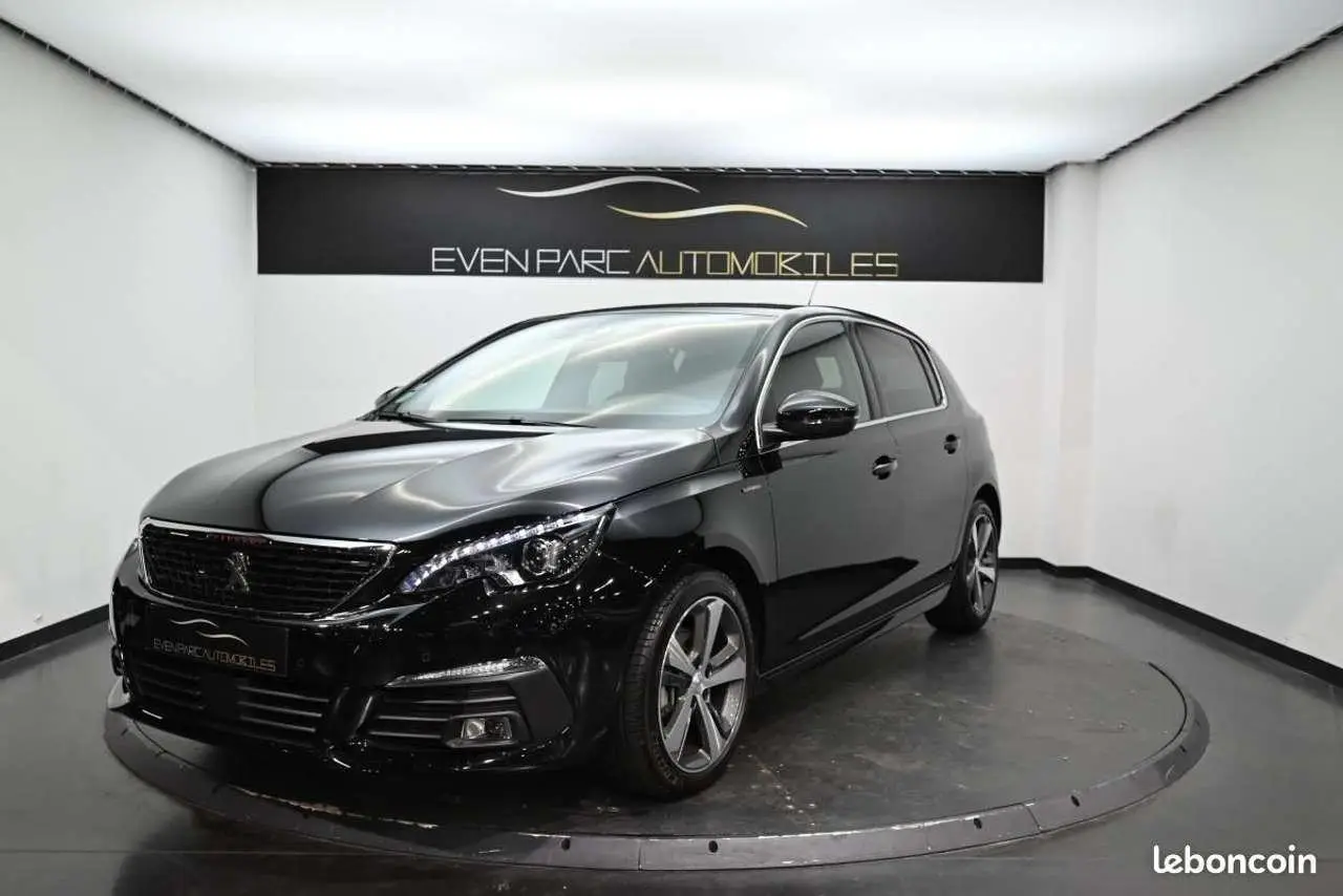 Photo 1 : Peugeot 308 2019 Essence