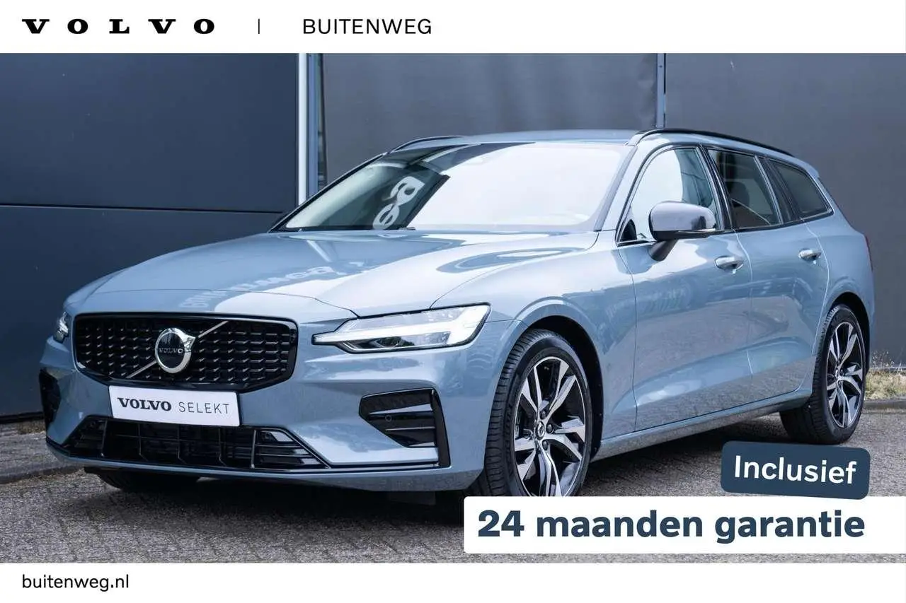 Photo 1 : Volvo V60 2024 Hybride