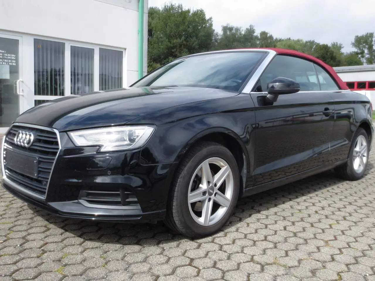 Photo 1 : Audi A3 2016 Petrol