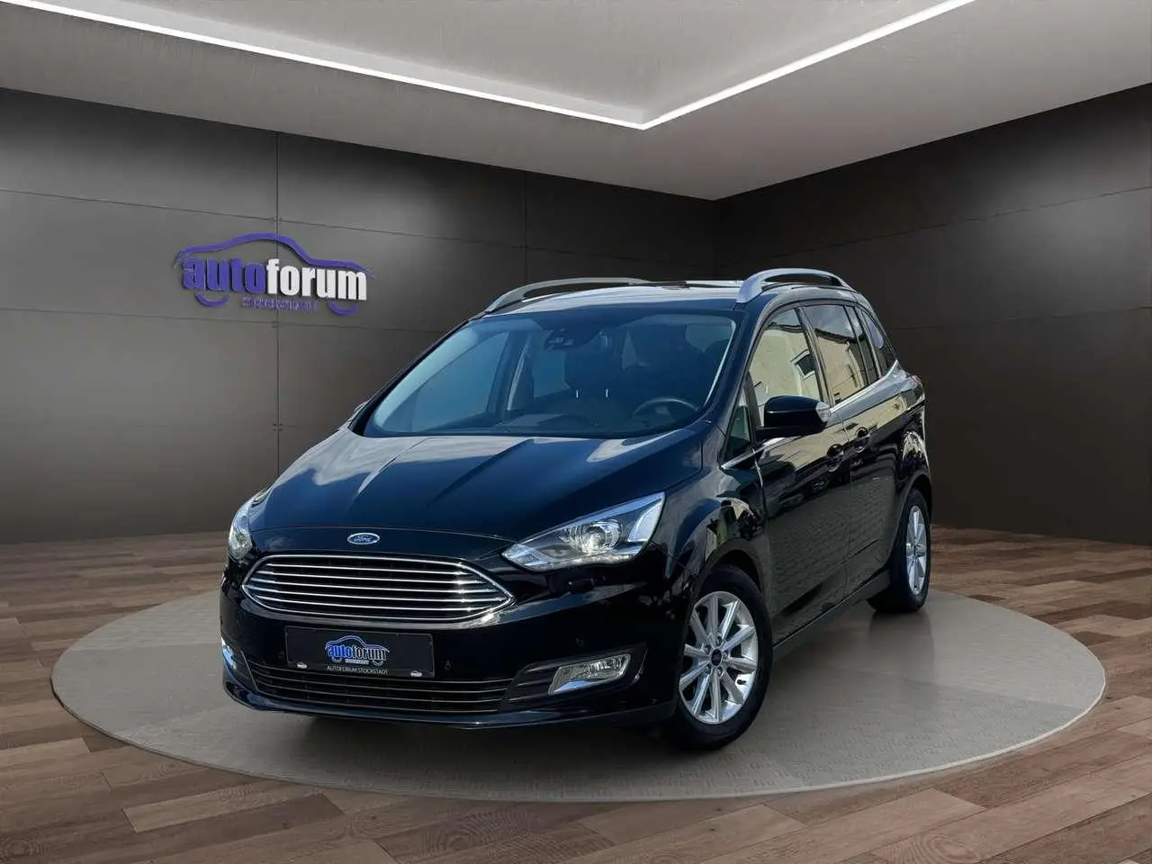 Photo 1 : Ford Grand C-max 2018 Petrol