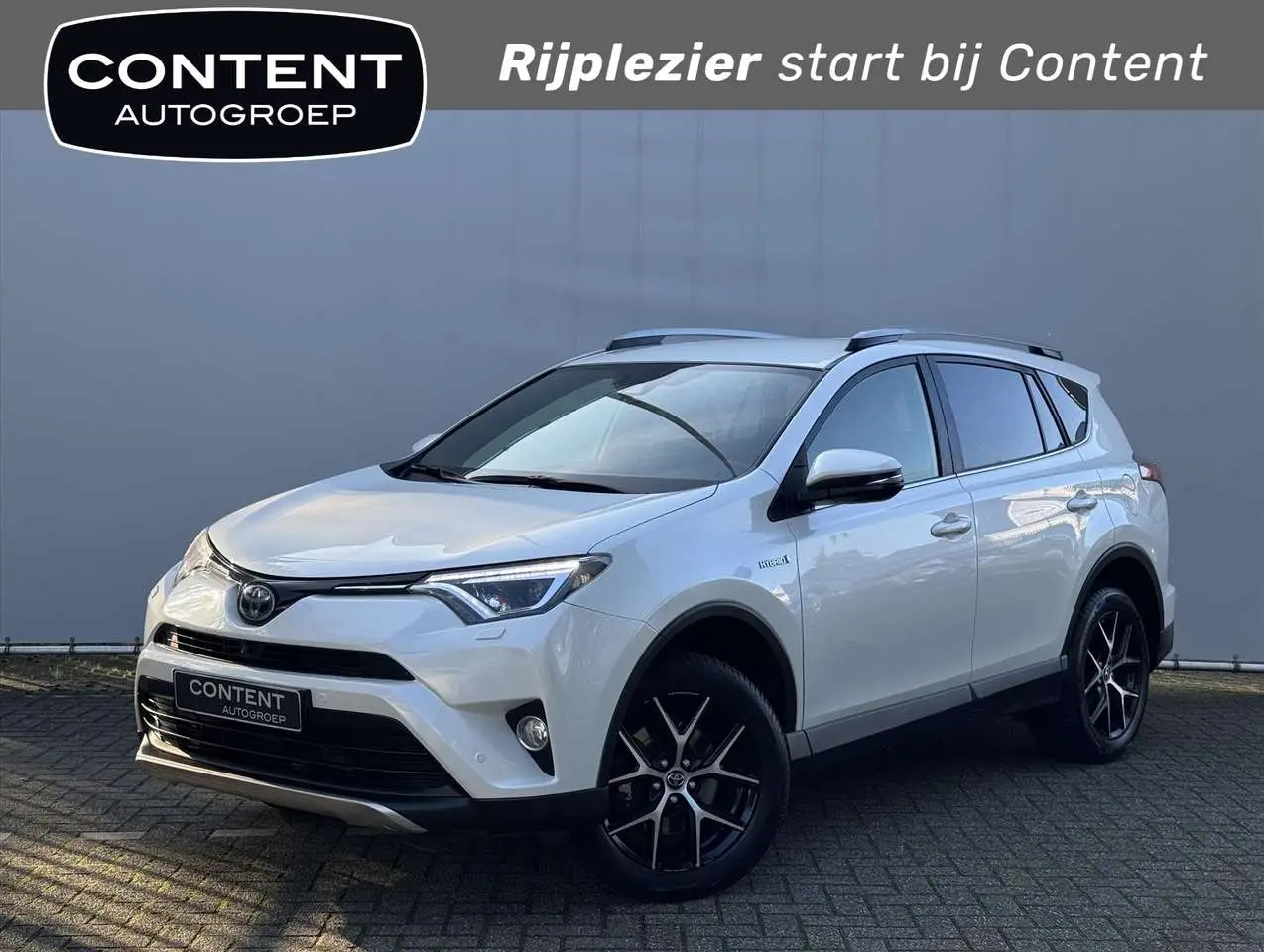 Photo 1 : Toyota Rav4 2017 Hybrid