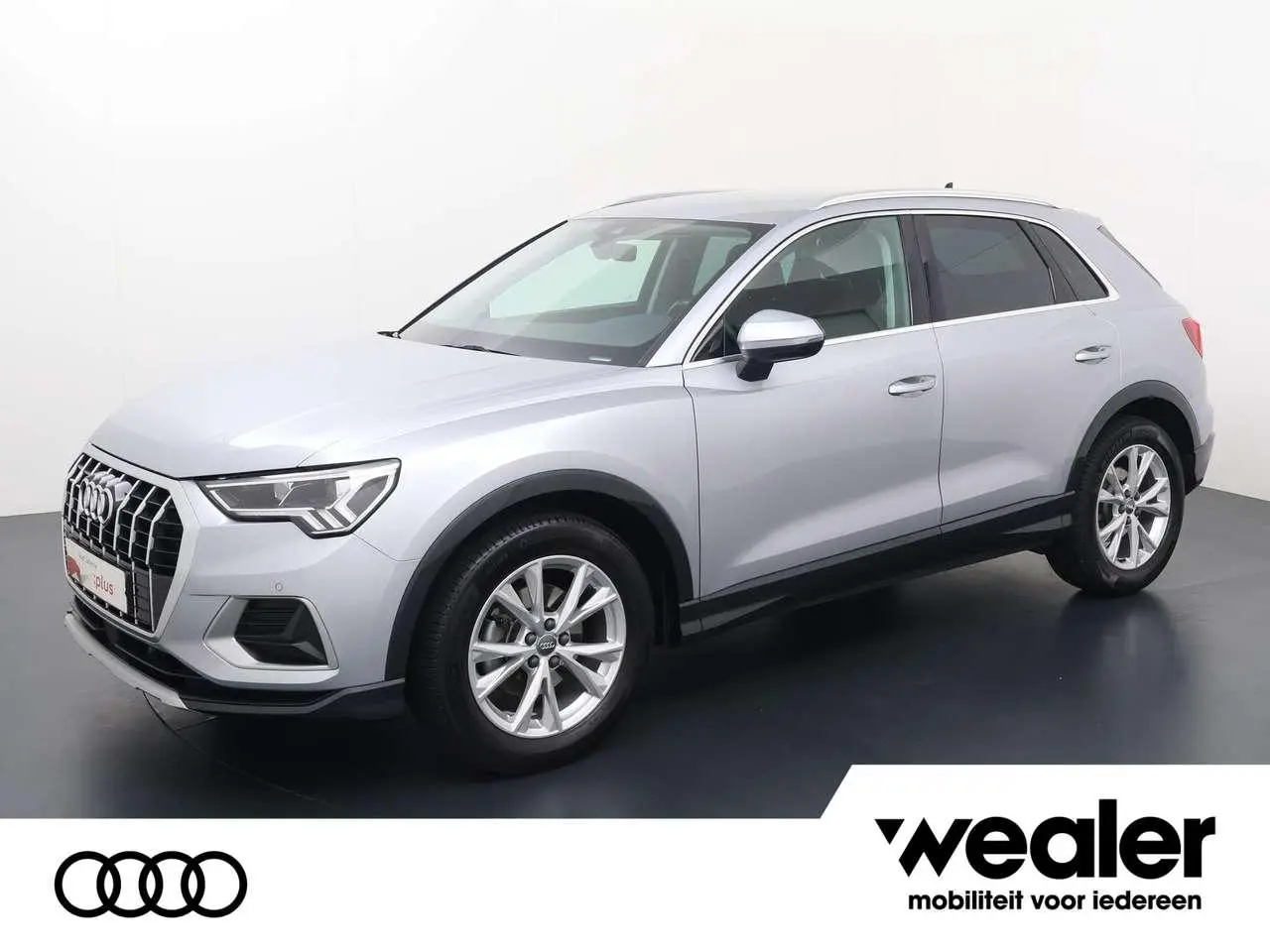 Photo 1 : Audi Q3 2023 Petrol