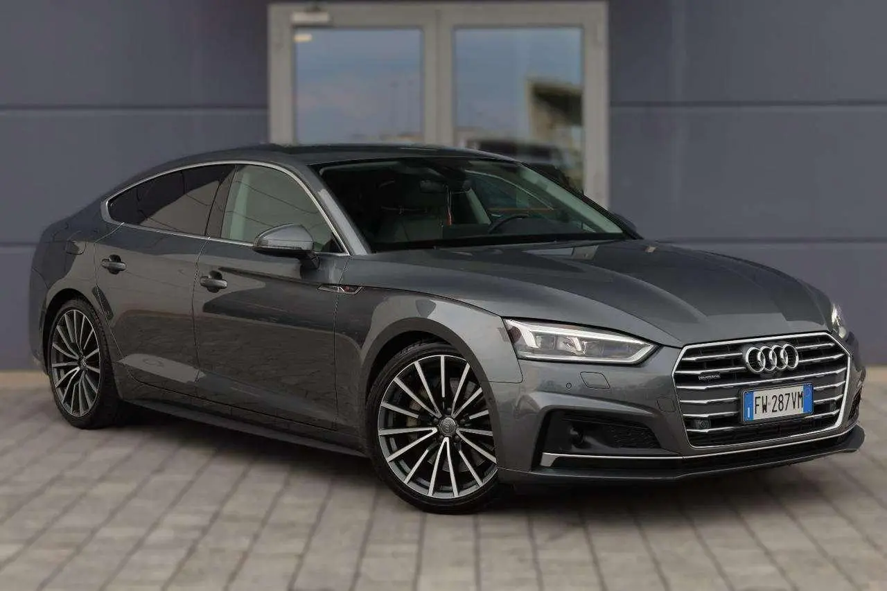 Photo 1 : Audi A5 2019 Diesel