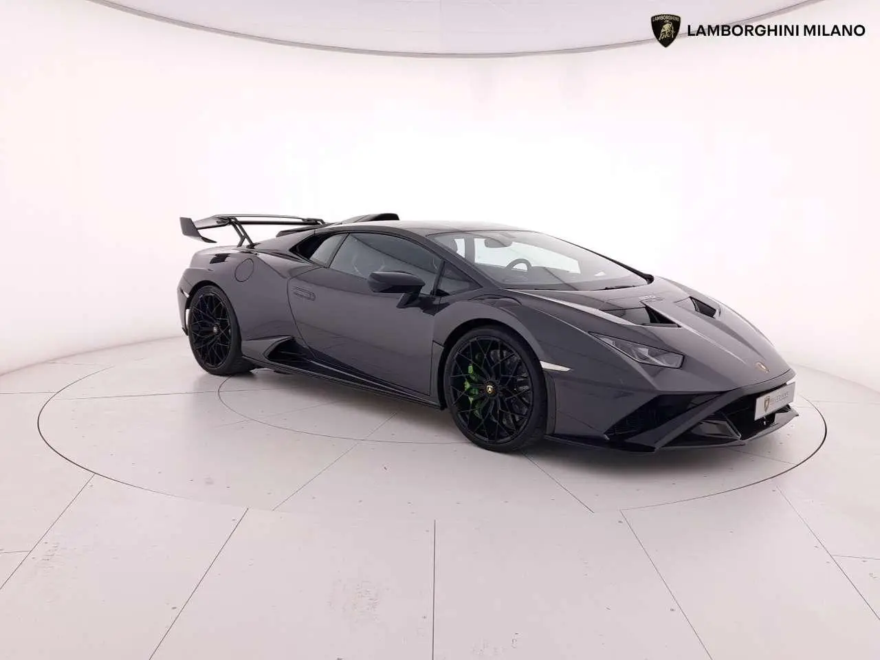 Photo 1 : Lamborghini Huracan 2021 Essence