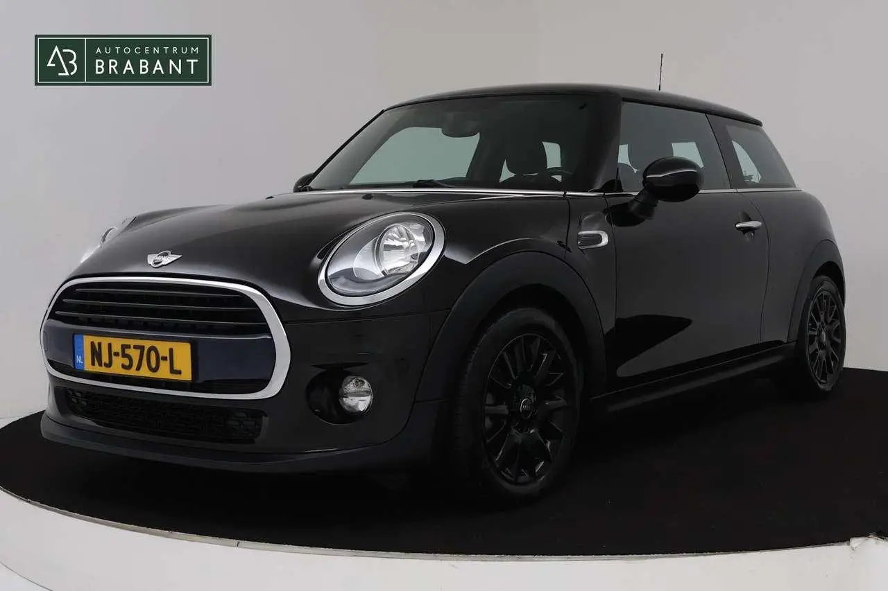 Photo 1 : Mini Cooper 2017 Petrol