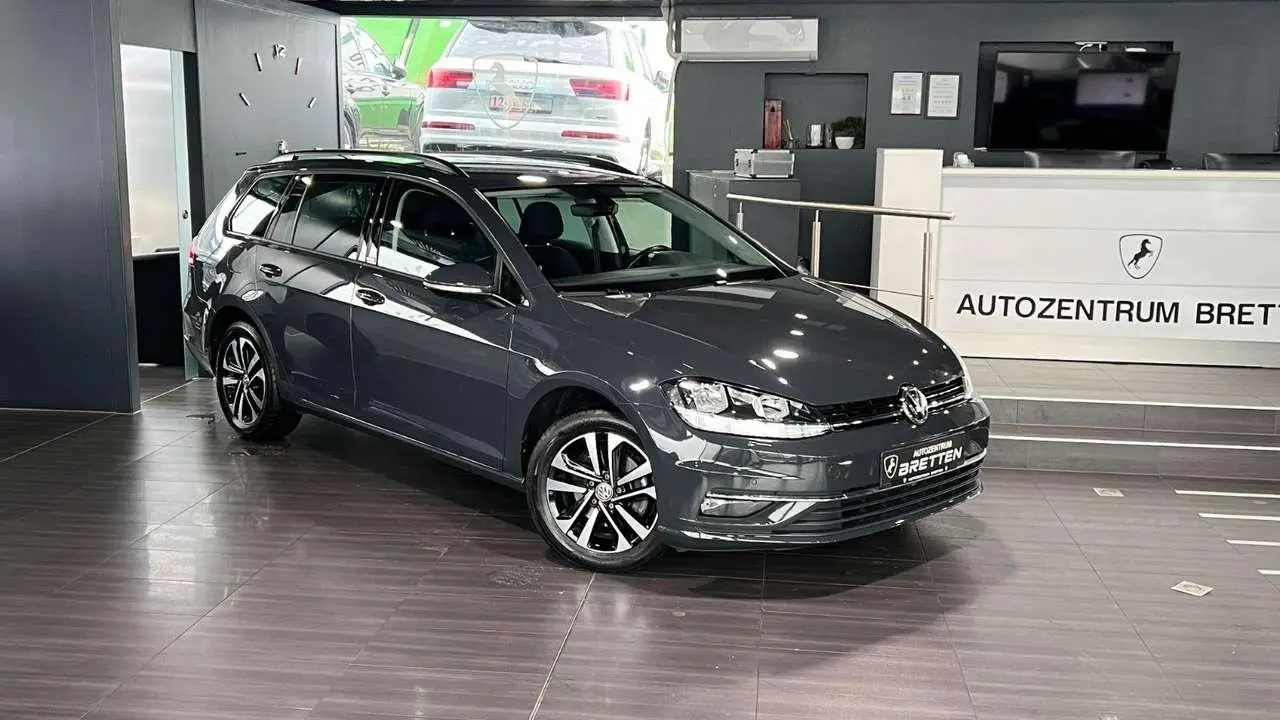 Photo 1 : Volkswagen Golf 2020 Essence