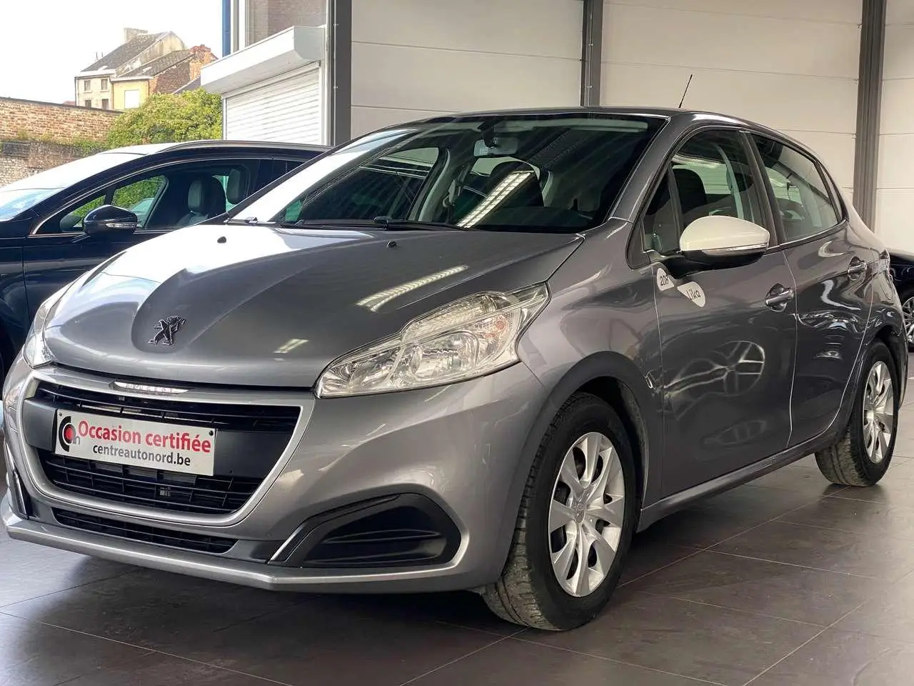 Photo 1 : Peugeot 208 2017 Petrol