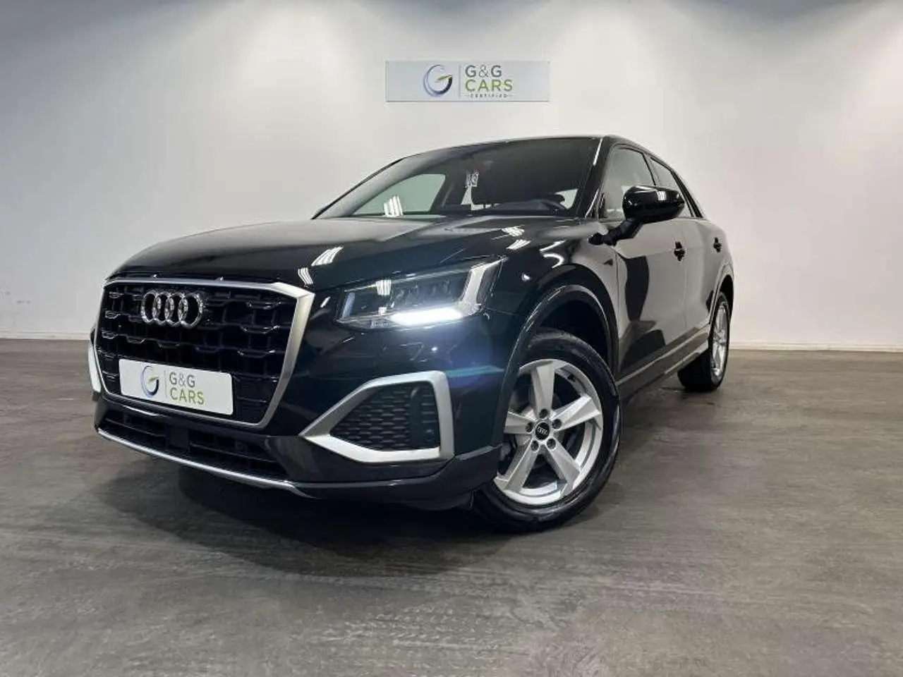 Photo 1 : Audi Q2 2021 Petrol