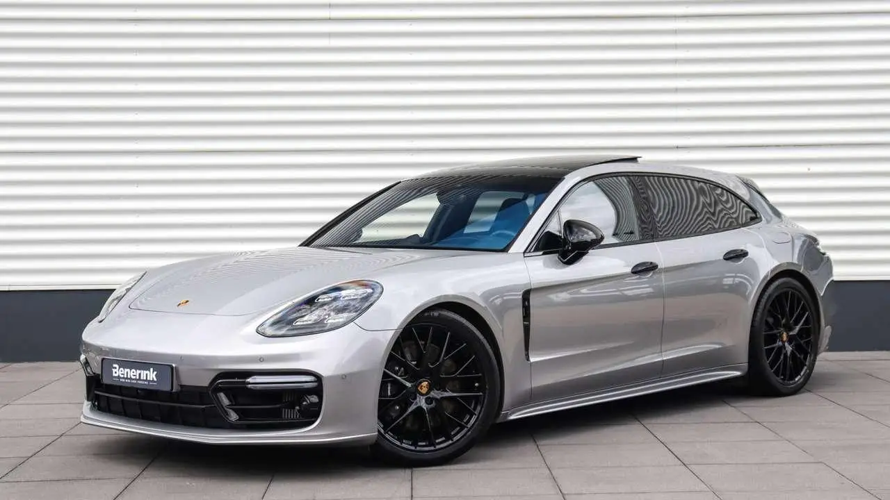 Photo 1 : Porsche Panamera 2022 Hybrid