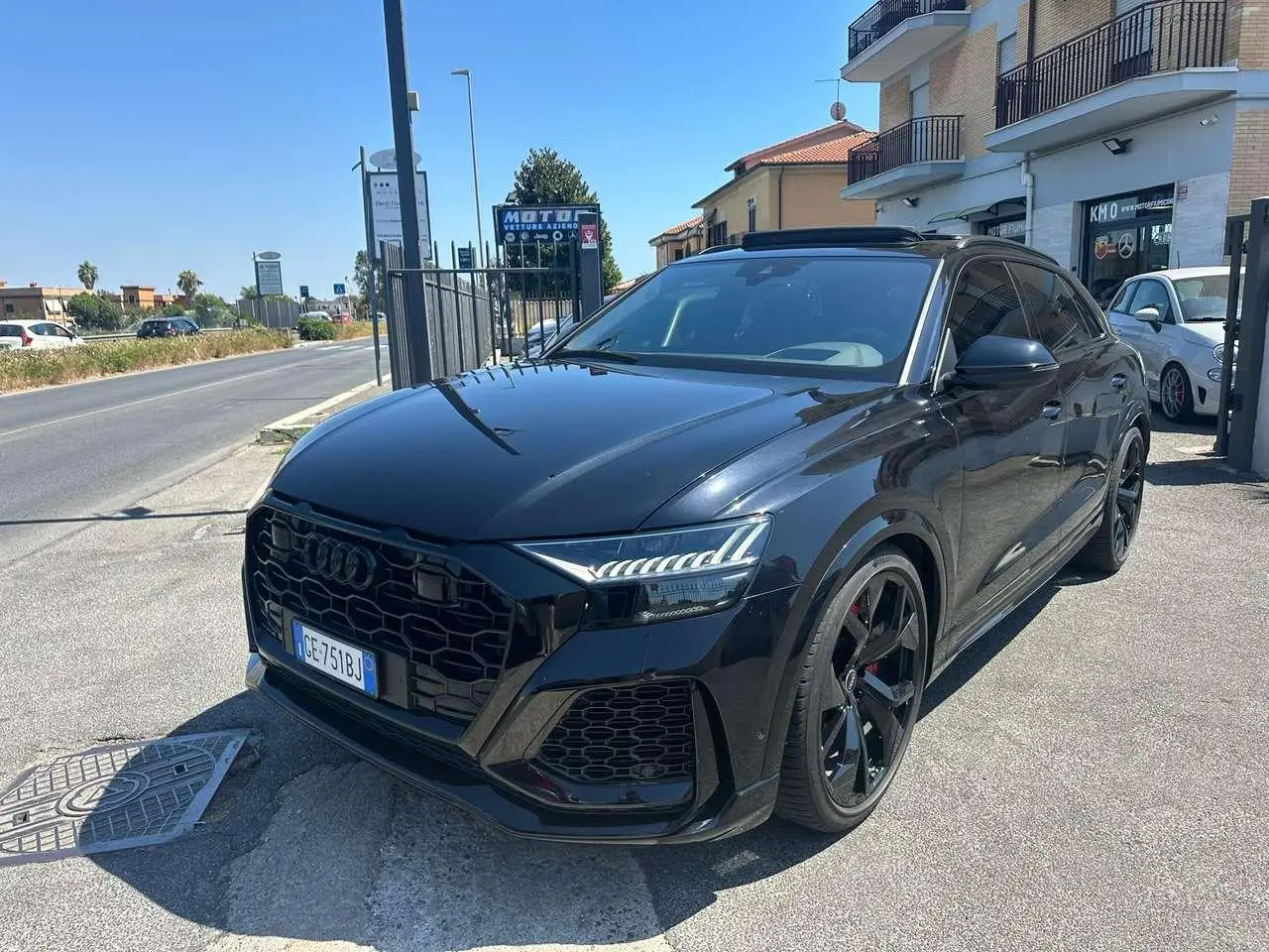 Photo 1 : Audi Rsq8 2020 Hybride