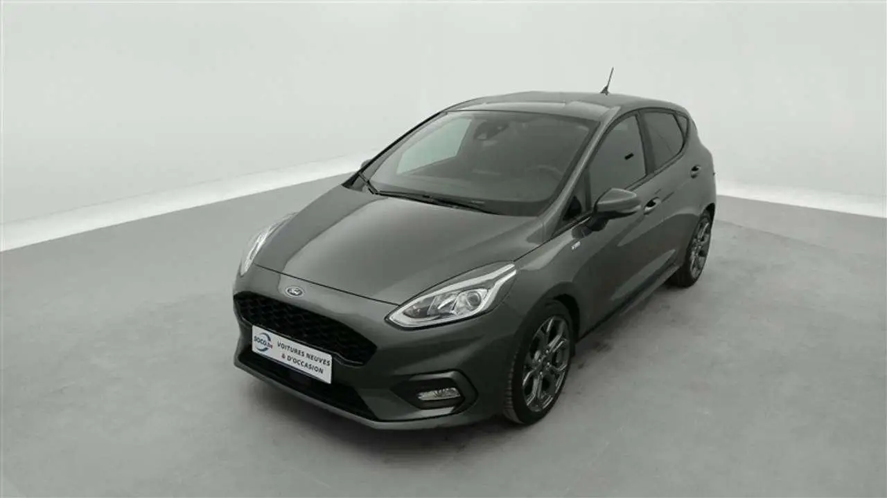 Photo 1 : Ford Fiesta 2021 Essence