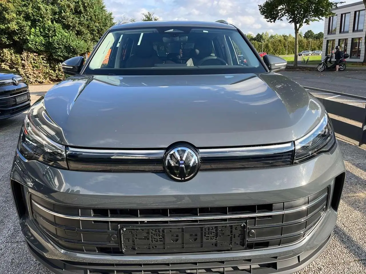 Photo 1 : Volkswagen Tiguan 2024 Petrol