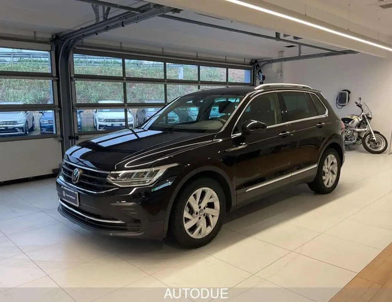 Photo 1 : Volkswagen Tiguan 2021 Diesel