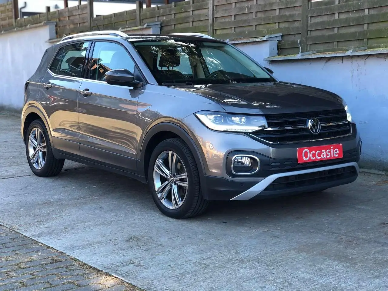 Photo 1 : Volkswagen T-cross 2021 Essence