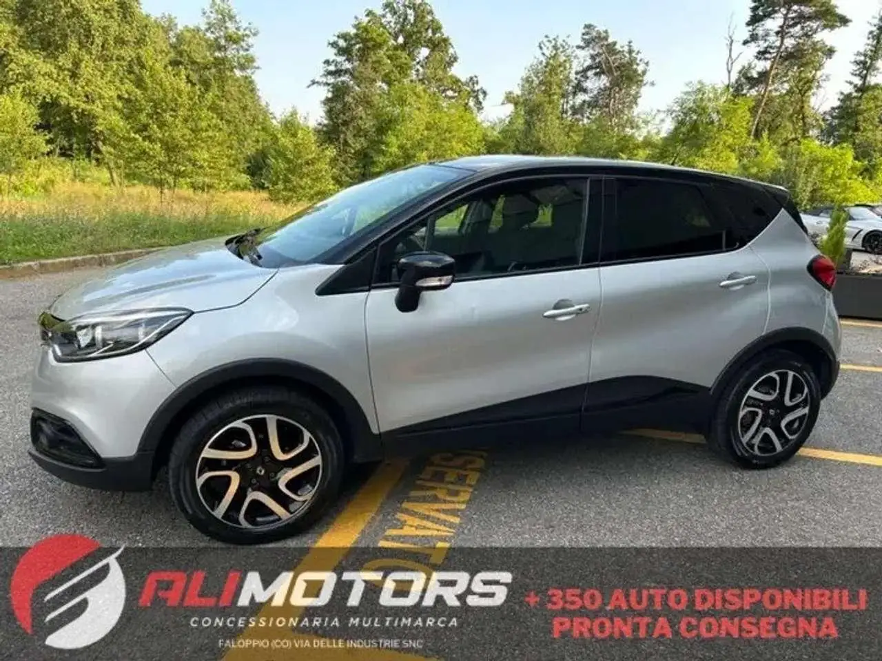 Photo 1 : Renault Captur 2016 Petrol