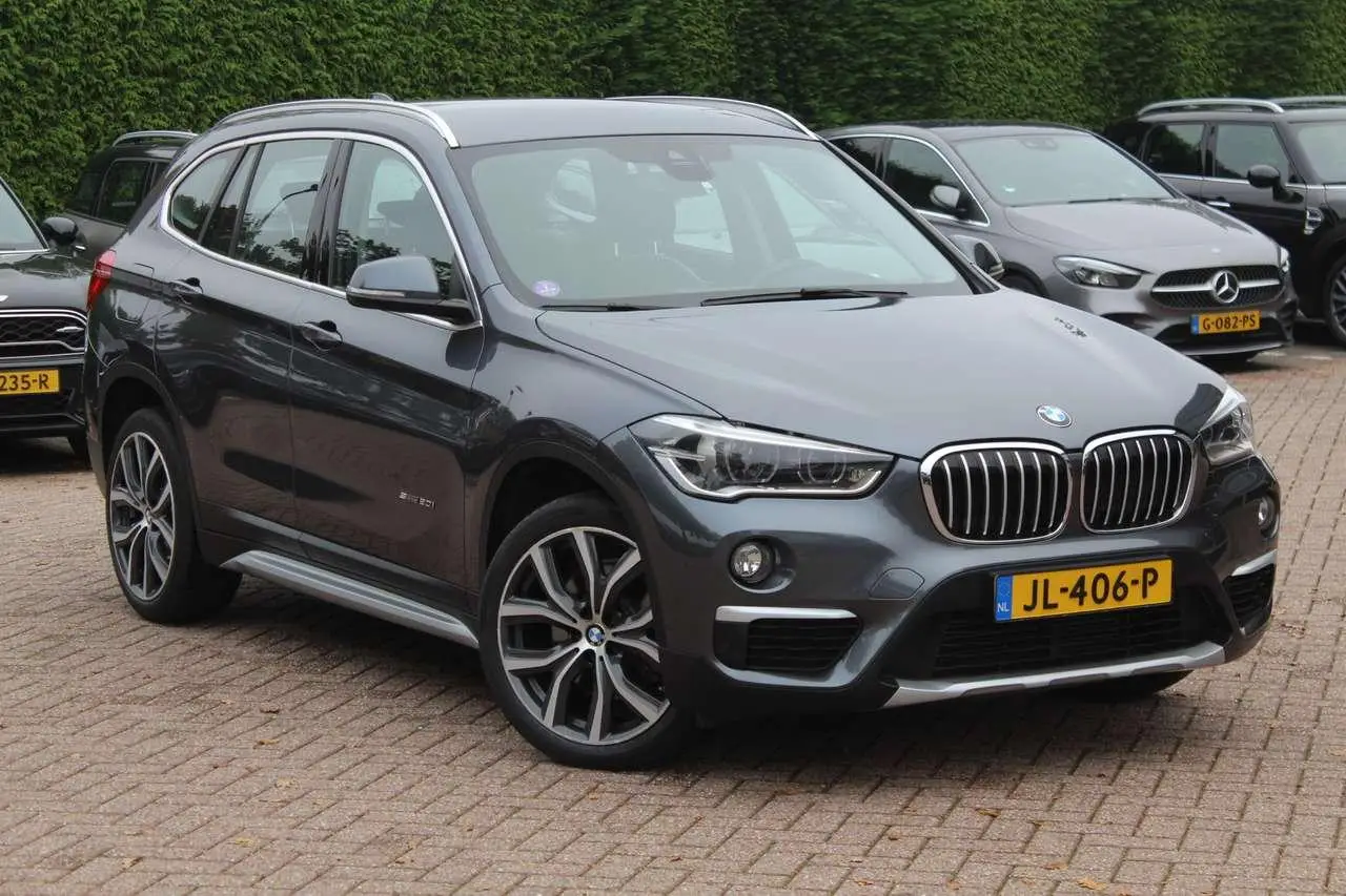 Photo 1 : Bmw X1 2016 Petrol