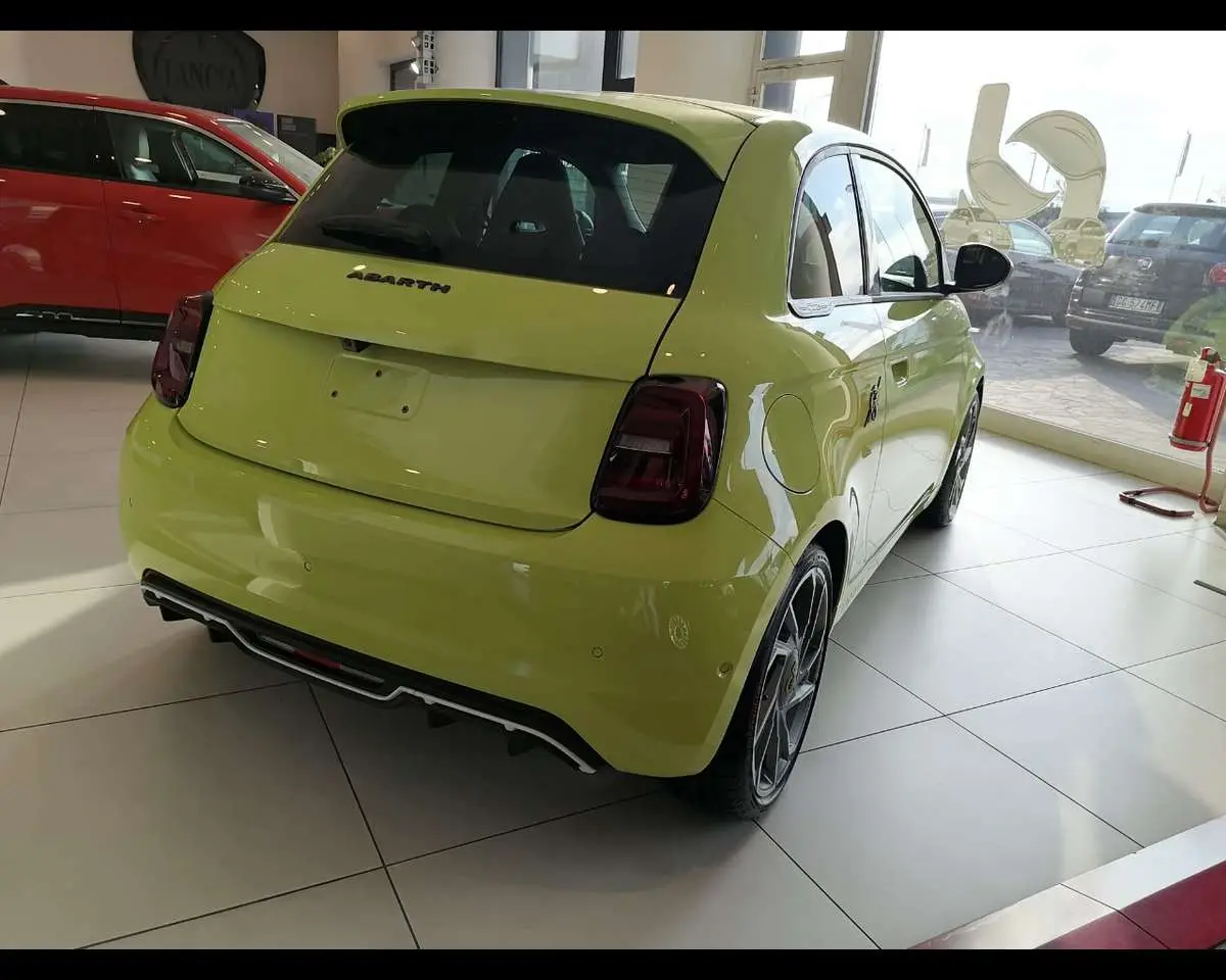 Photo 1 : Fiat 500 2023 Électrique