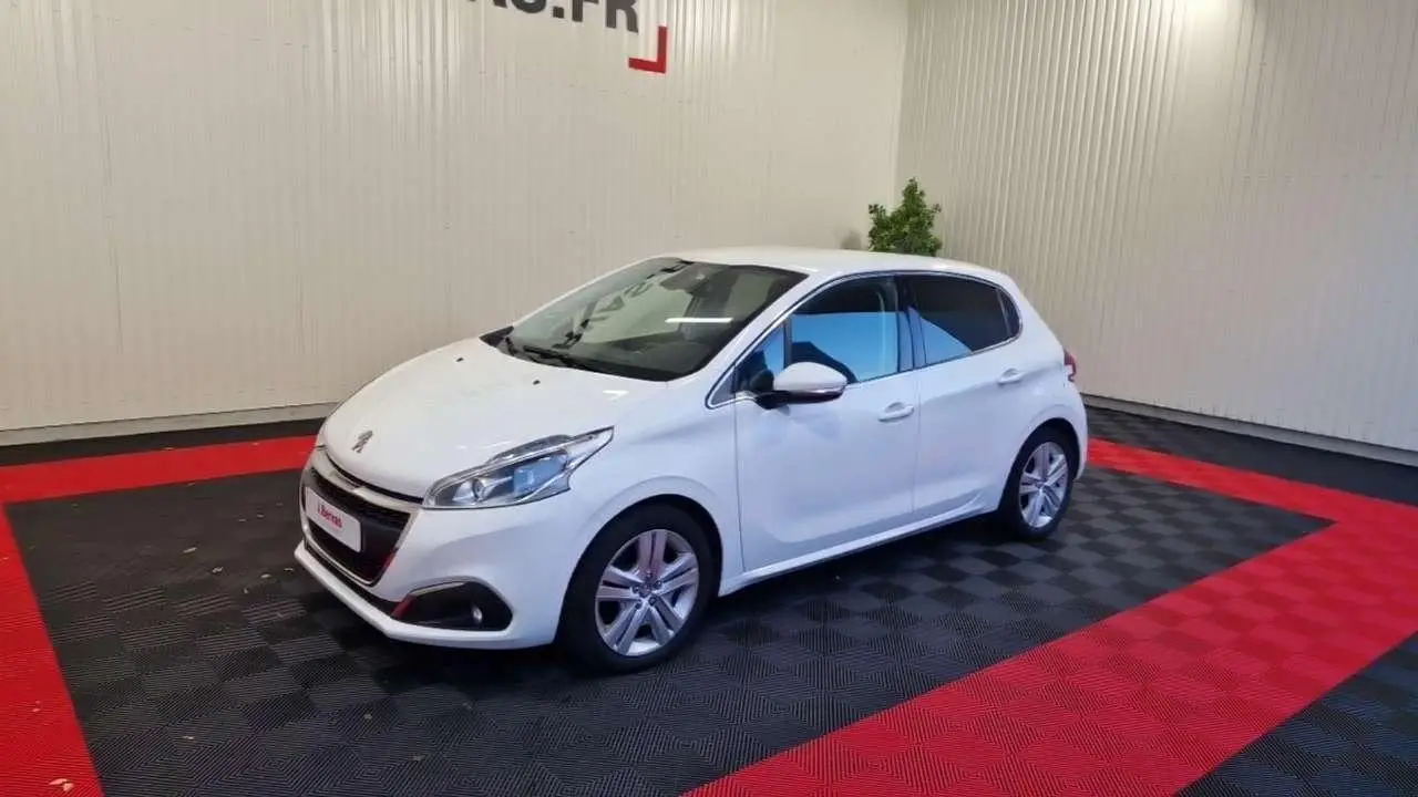 Photo 1 : Peugeot 208 2019 Diesel