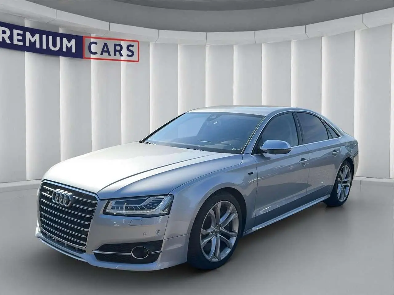 Photo 1 : Audi S8 2015 Petrol