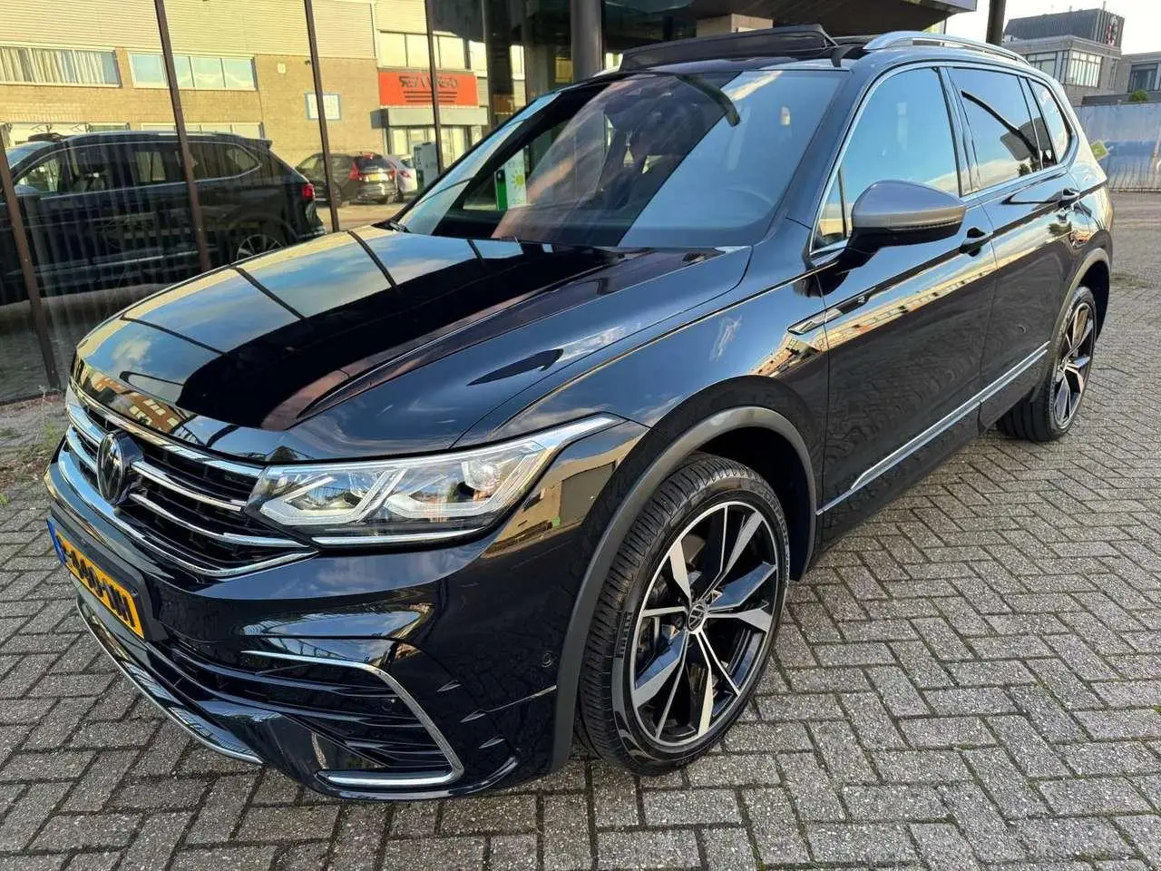 Photo 1 : Volkswagen Tiguan 2022 Petrol