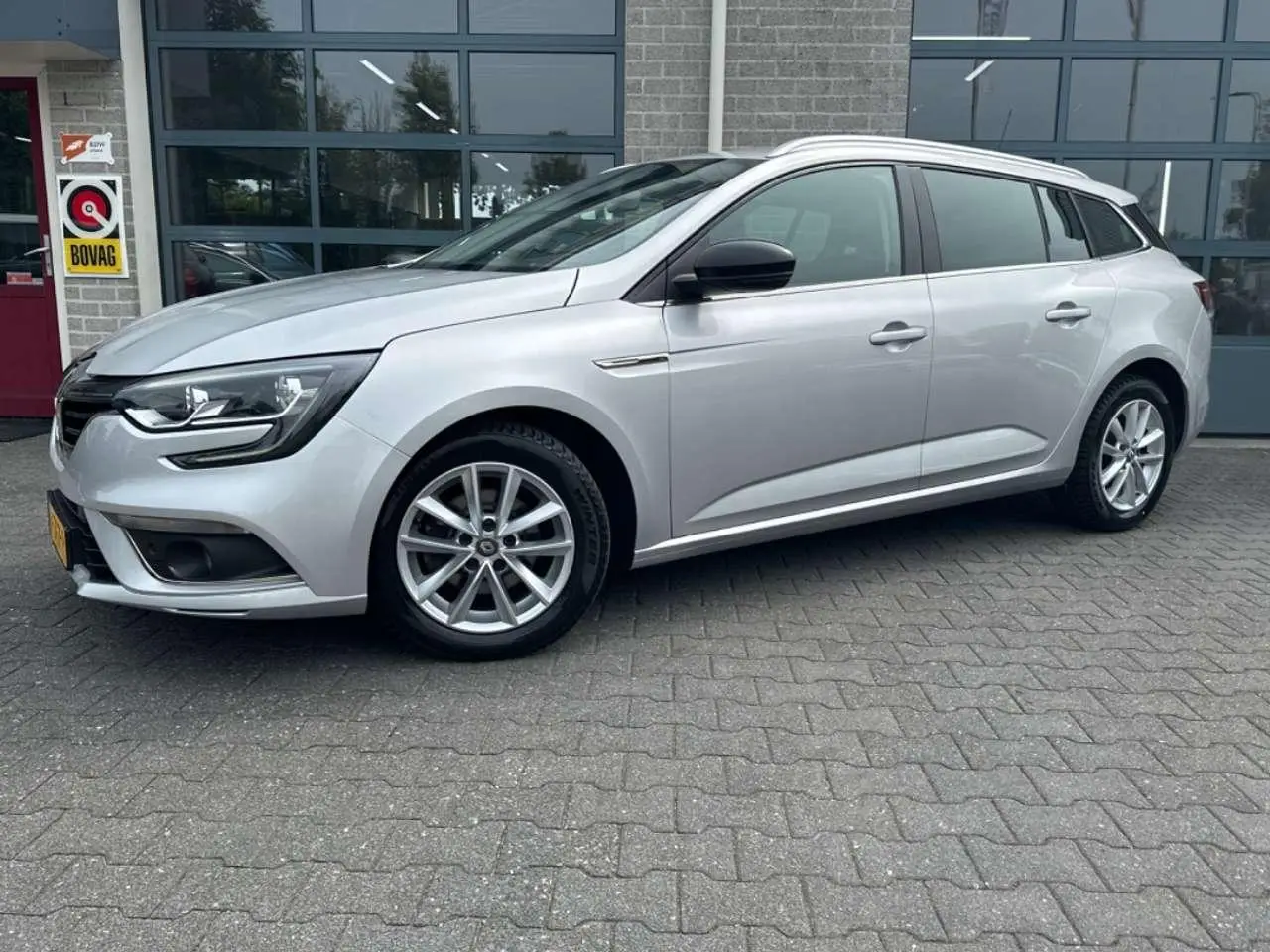 Photo 1 : Renault Megane 2018 Essence